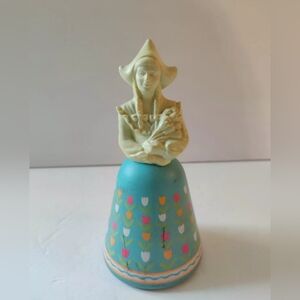 Avon Belles of the World Dutch Maid Moonwind Sonnet Cologne 4 oz.